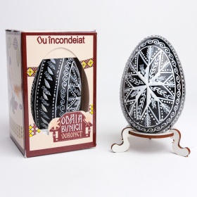 Ou incondeiat cu ceara (gasca) din Bucovina