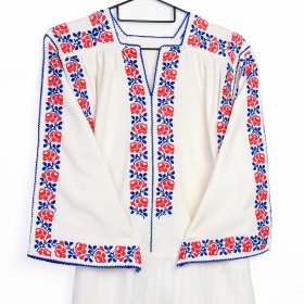 Ie traditionala cusuta manual din Bucovina- L