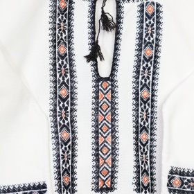 Ie traditionala cusuta manual - din Bucovina