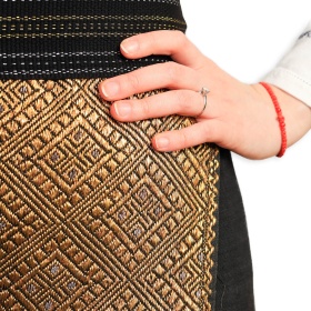 Catrinta / Fota tesuta manual la razboi