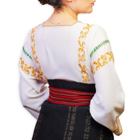 Ie traditionala din Bucovina