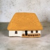 Casuta ceramica - 8cm x 5 cm