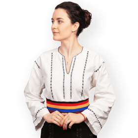 Ie traditionala cusuta manual - din Bucovina