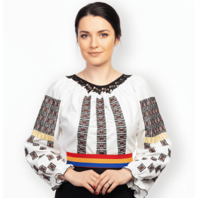 Ie traditionala cusuta manual din Bucovina - M