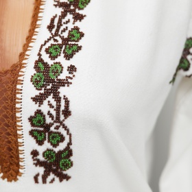 Ie autentica din Bucovina M-L