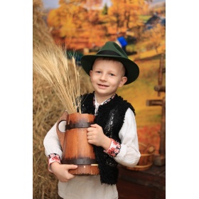 Sedinte Foto in Costume Traditionale pentru Copii, in Bucovina